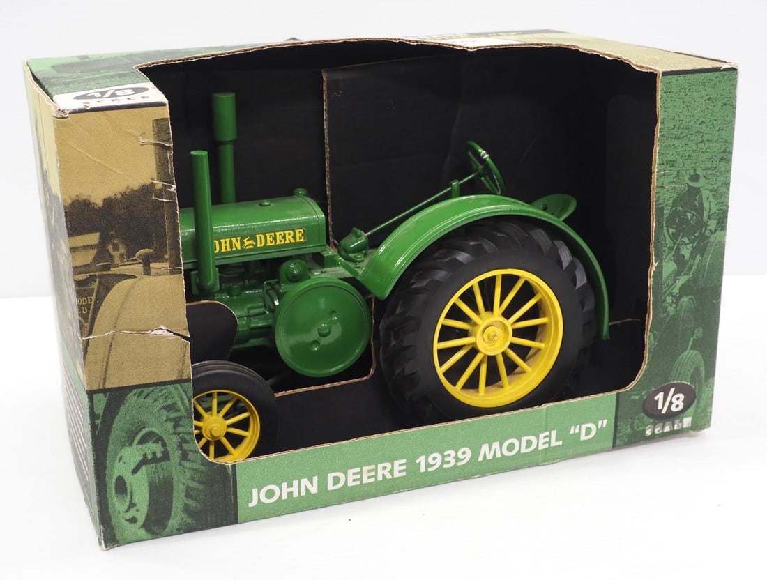 Scale Models John Deere 1939 Model D (1 of 3)