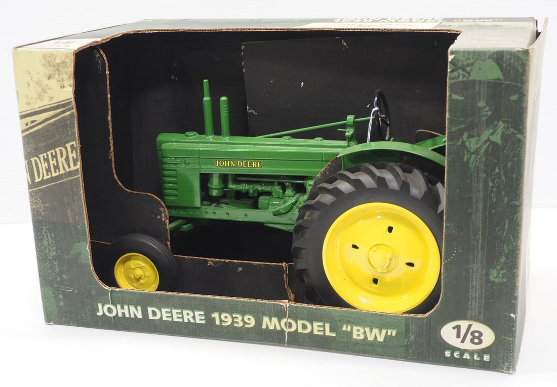 Scale Models John Deere 1939 Model BW (1 of 2)