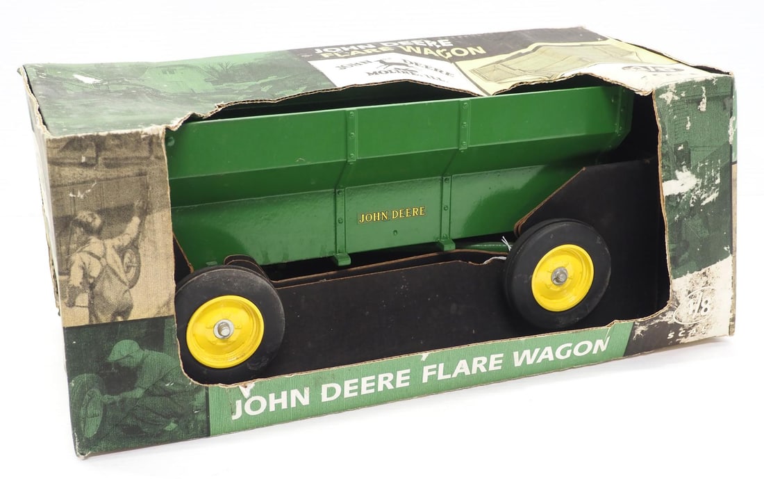 Scale Models John Deere Flare Wagon (1 of 2)