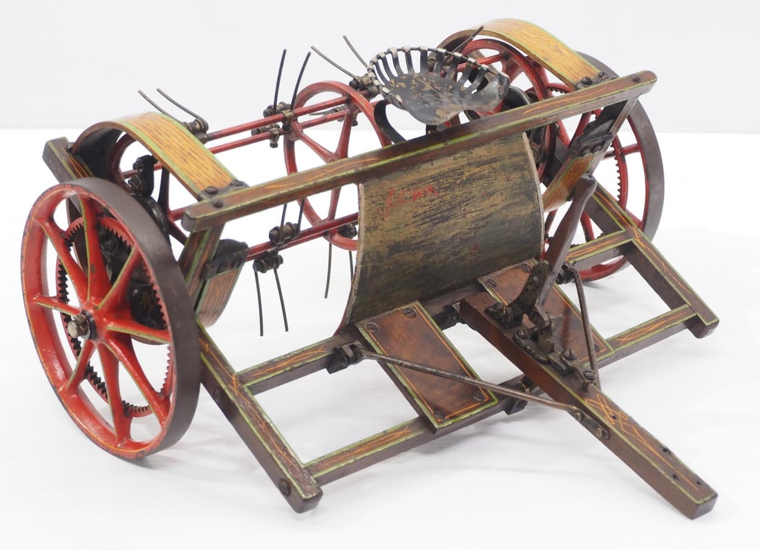 WOW! RARE Salesman sample hay tedder (1 of 8)