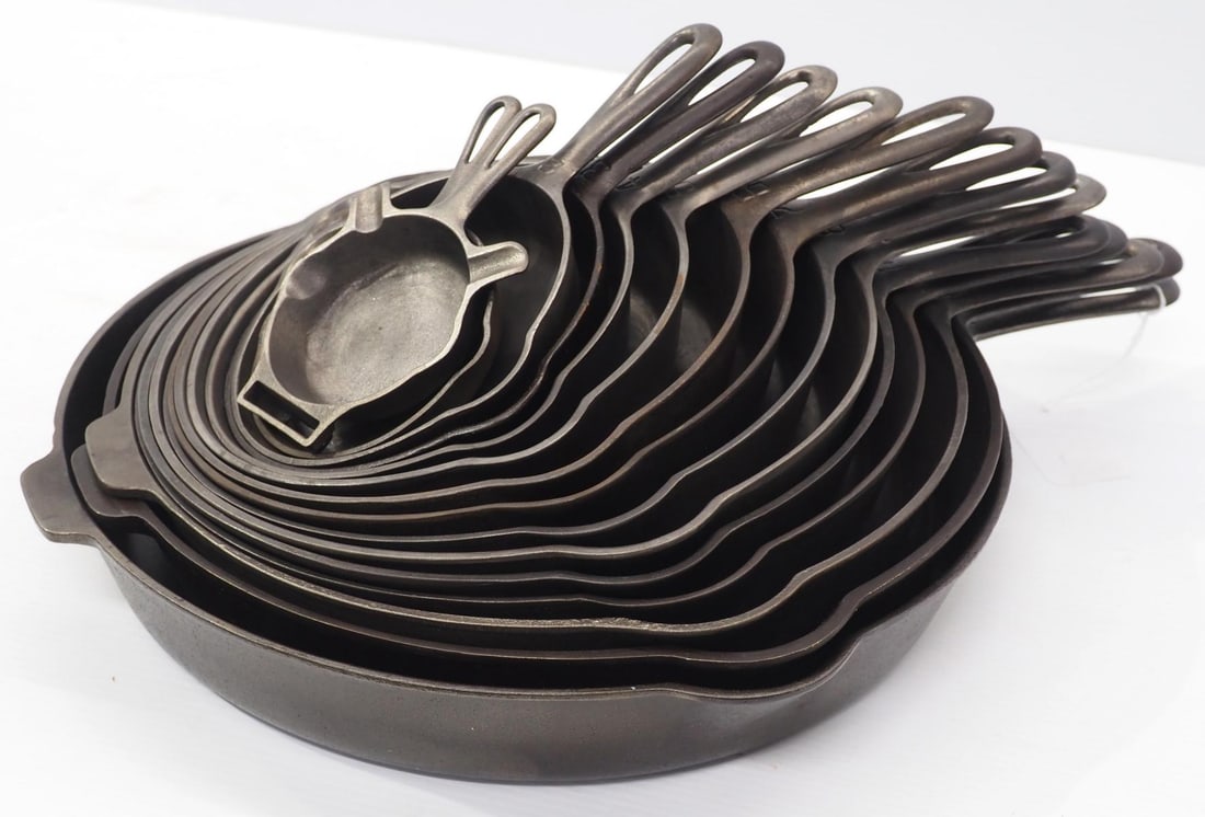 Set of (15) cast iron Griswold skillets: Set of (15) cast iron Griswold skillets #00 thru #14, all large block logos except #4, 10 & 11 are large slant block, some have heat rings - Very Good, #11 has some pitting