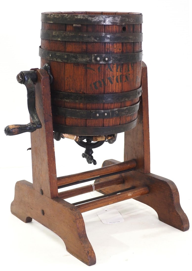 Salesman sample Standard barrel butter churn (1 of 3)
