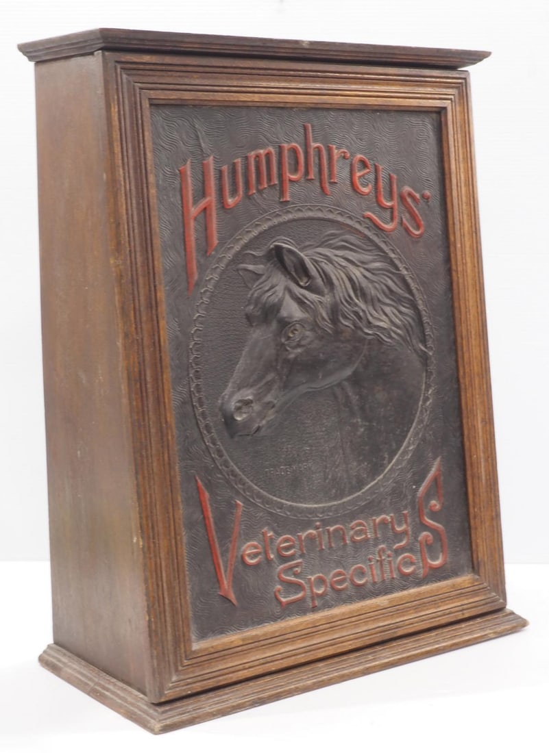 RARE Humphreys Veterinary product cabinet (1 of 4)