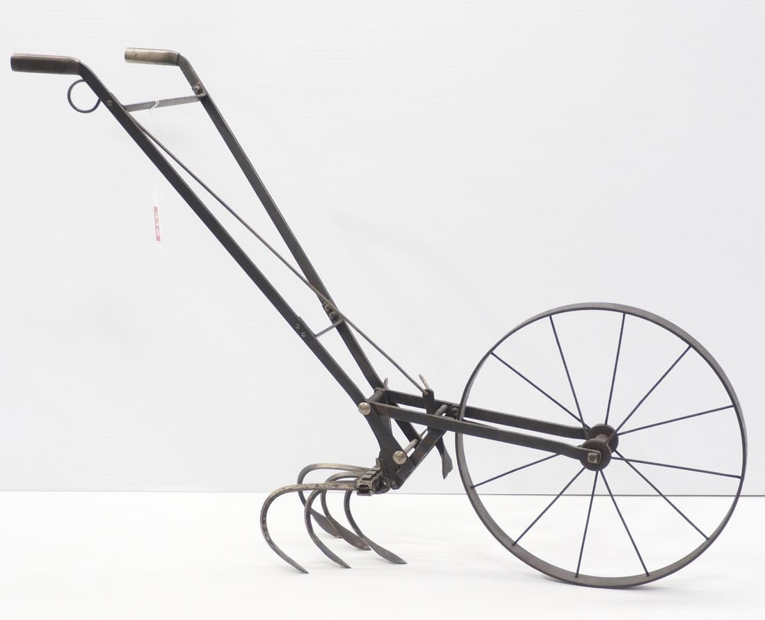 Store model, all metal garden cultivator (1 of 3)