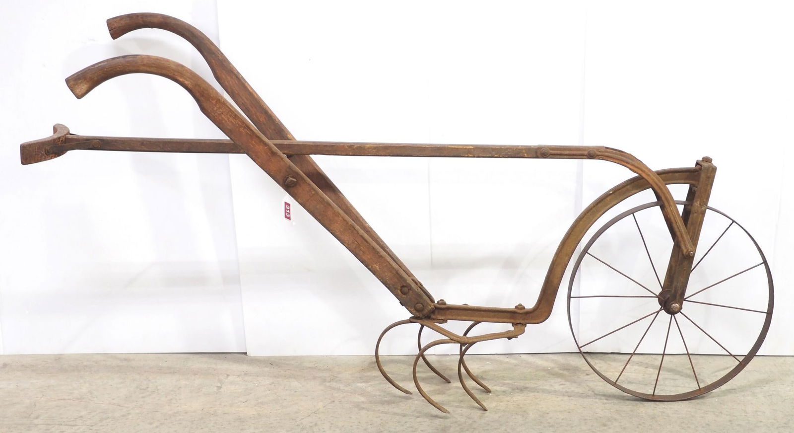 Body weight wood & steel push cultivator (1 of 3)