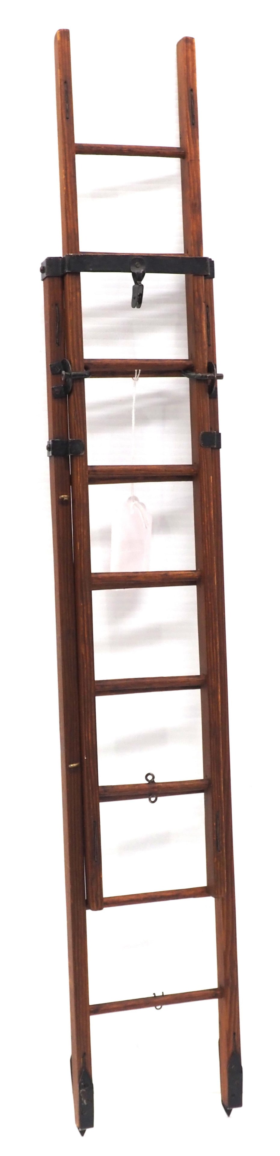 Salesman sample wooden extension ladder (1 of 2)