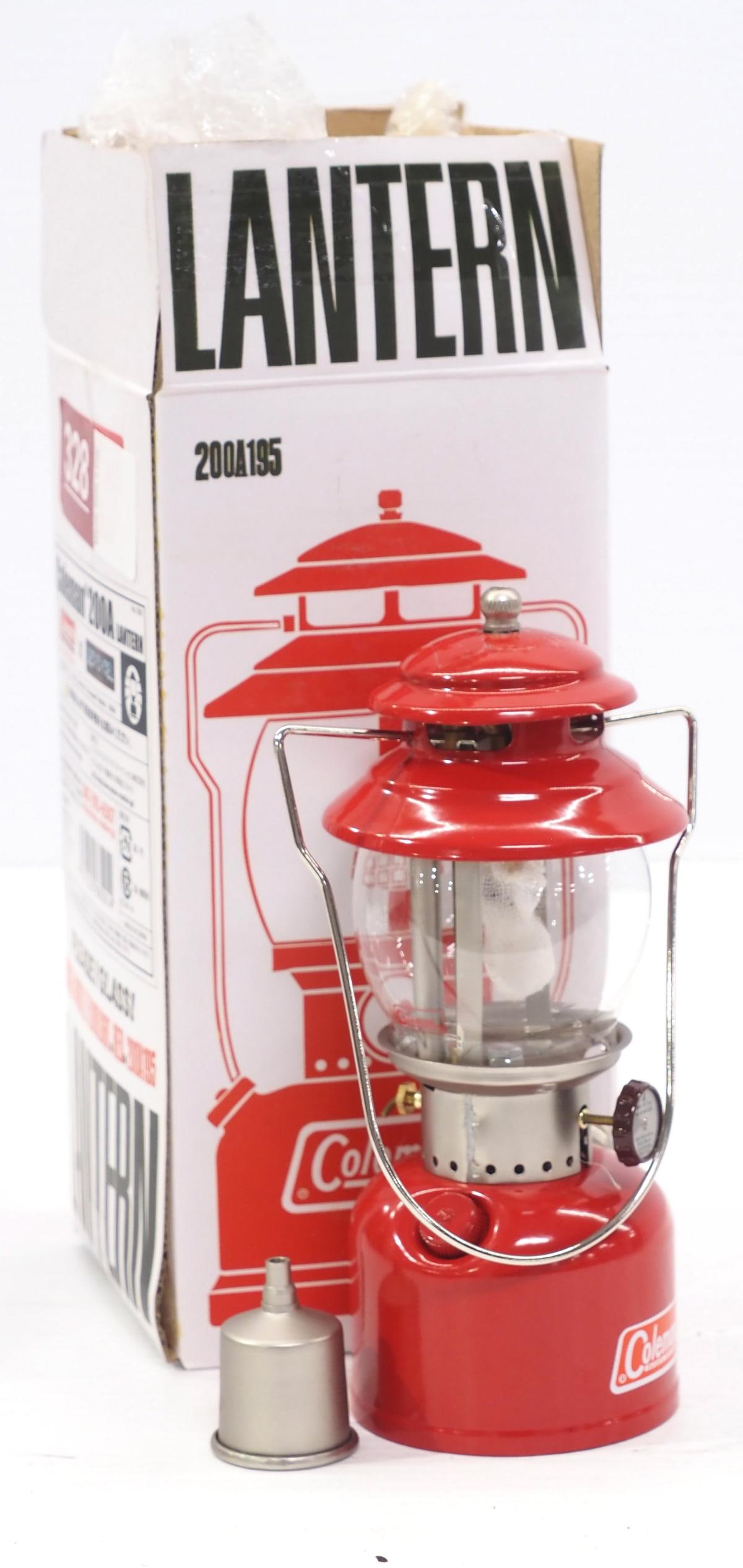 Miniature Coleman 200A battery lantern (1 of 2)