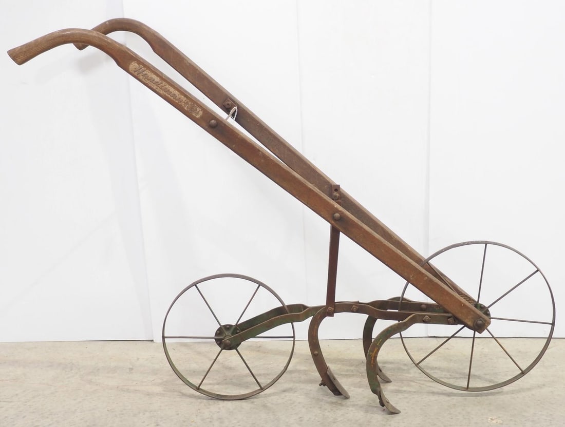 Handiman Bicycle cultivator (1 of 2)
