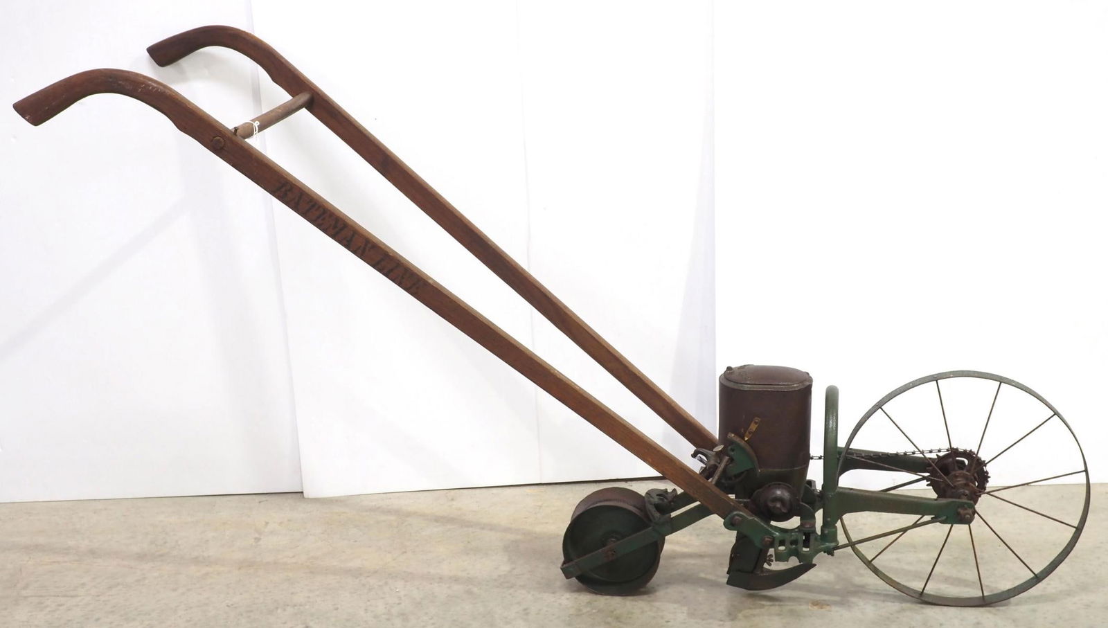 Iron Age push garden seeder (1 of 3)