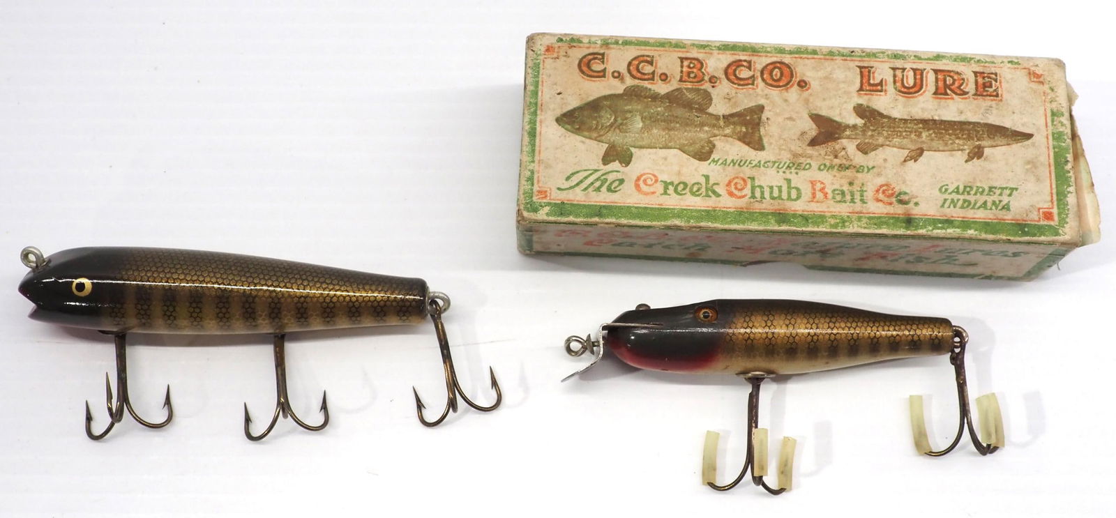 (2) Creek Chub fishing lures: Creek Chub Pikie Scale Darter -lure is Excellent / #900 Creek Chub Pikie Minnow with box -lure is Excellent, box is Fair