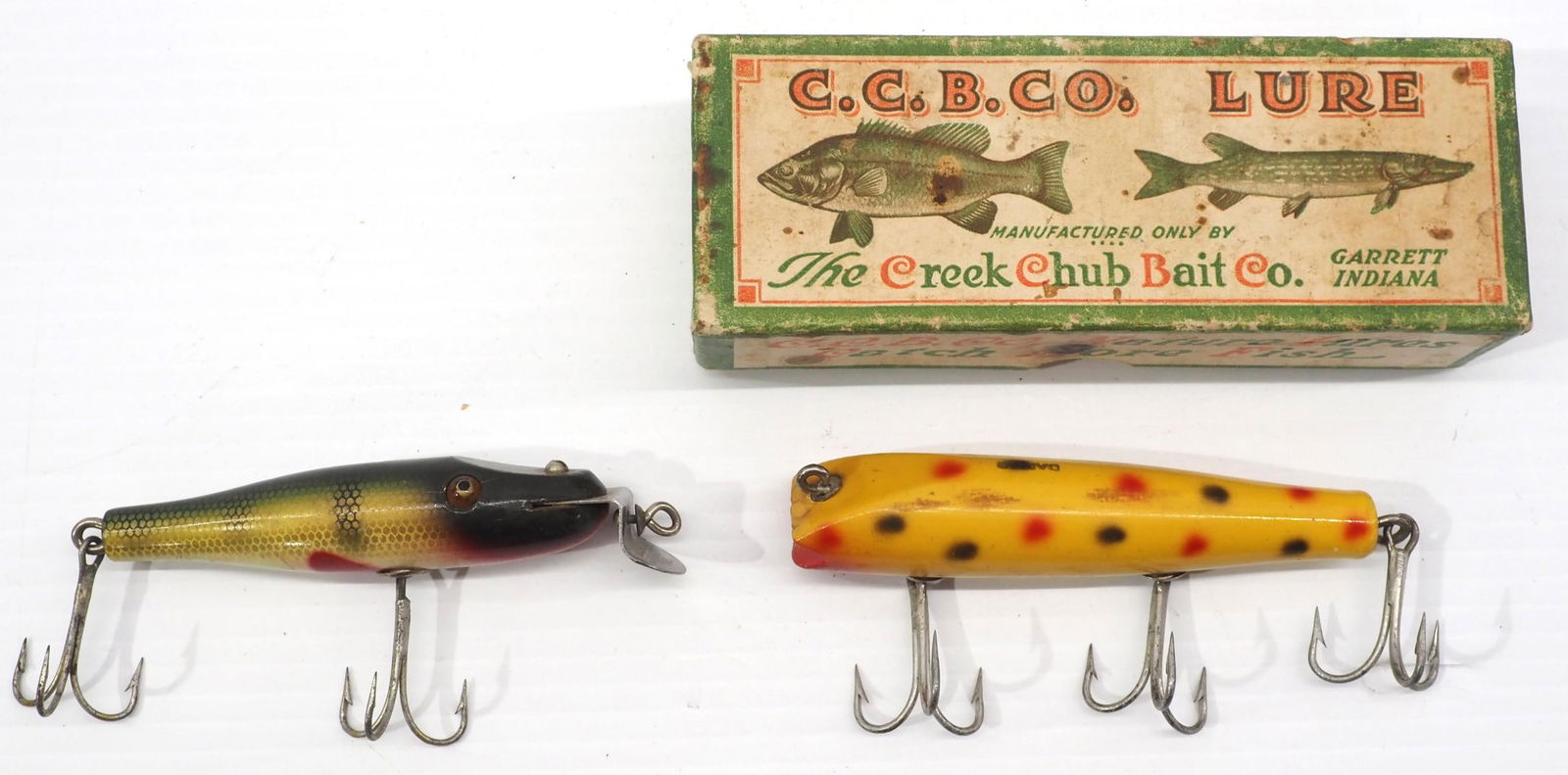 (2) Creek Chub fishing lures: #2014 Creek Chub Darter with correct box -lure & box Excellent / #901 Creek Chub Baby Pikie Minnow -Excellent