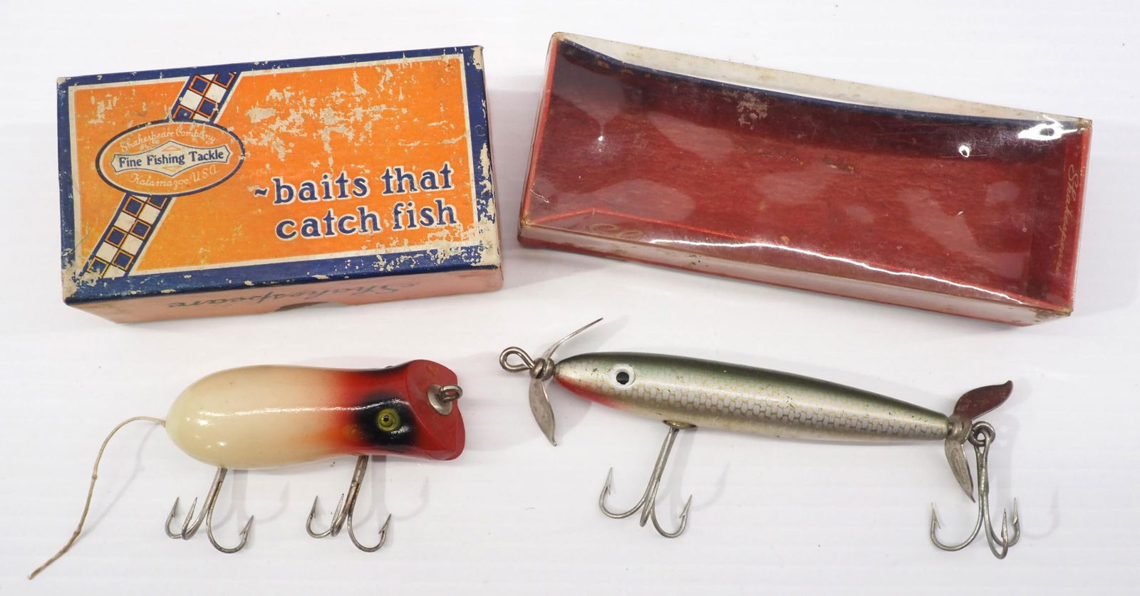 (2) Shakespear lures (1 of 3)