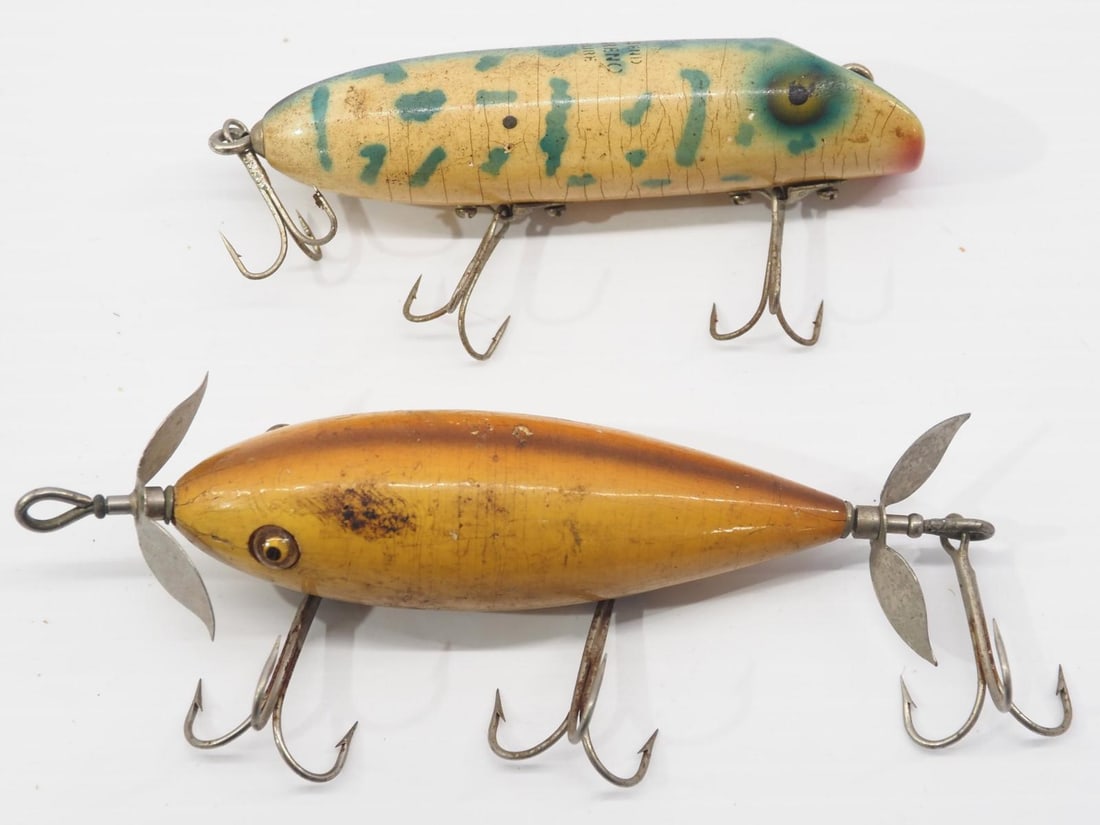 (2) South Bend lures (1 of 3)