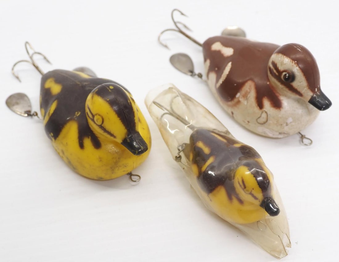 (3) Musky Duck lures: (3) Musky Duck lures - all Good