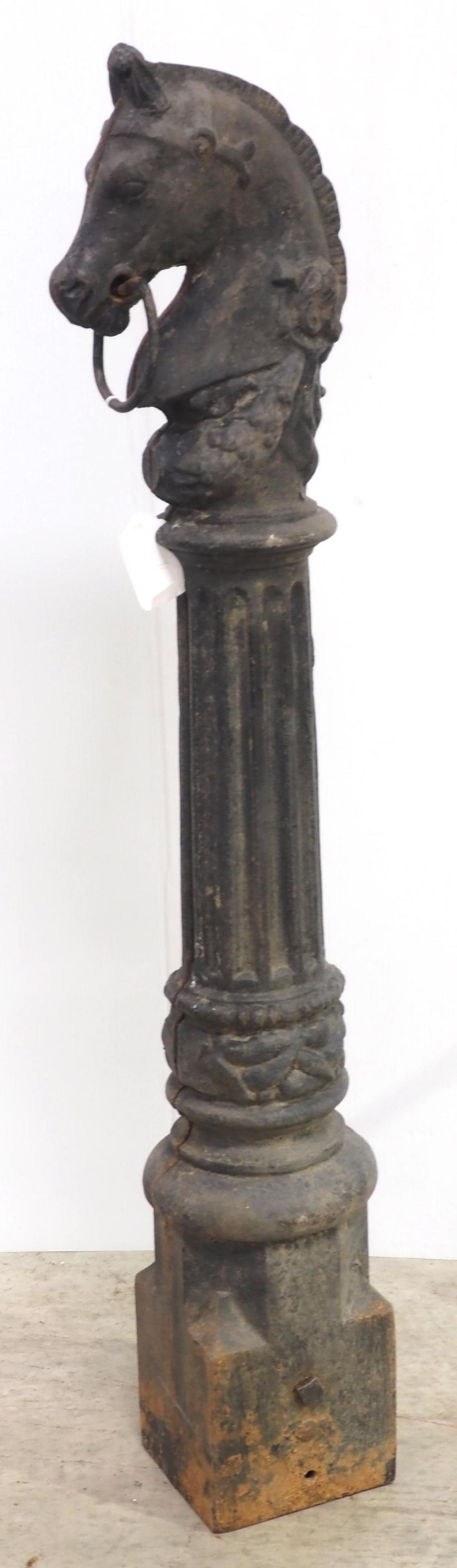 Cast iron horse-head horse tie (1 of 3)