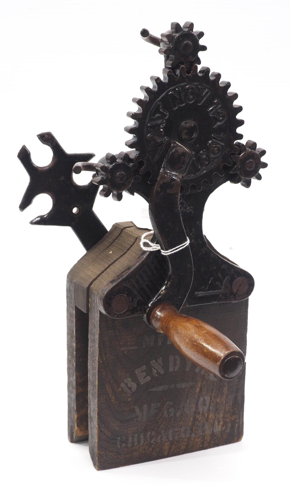 Bendyke Mfg. Co. bench-mount rope maker: Bendyke Mfg. Co. bench-mount rope maker, patent Nov.12, 1901