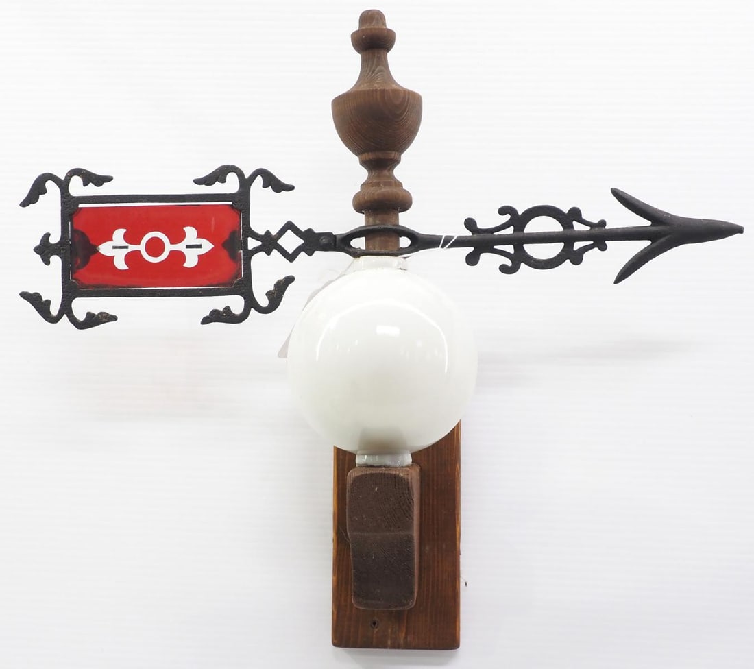 Lightning rod arrow with white glass ball (1 of 2)