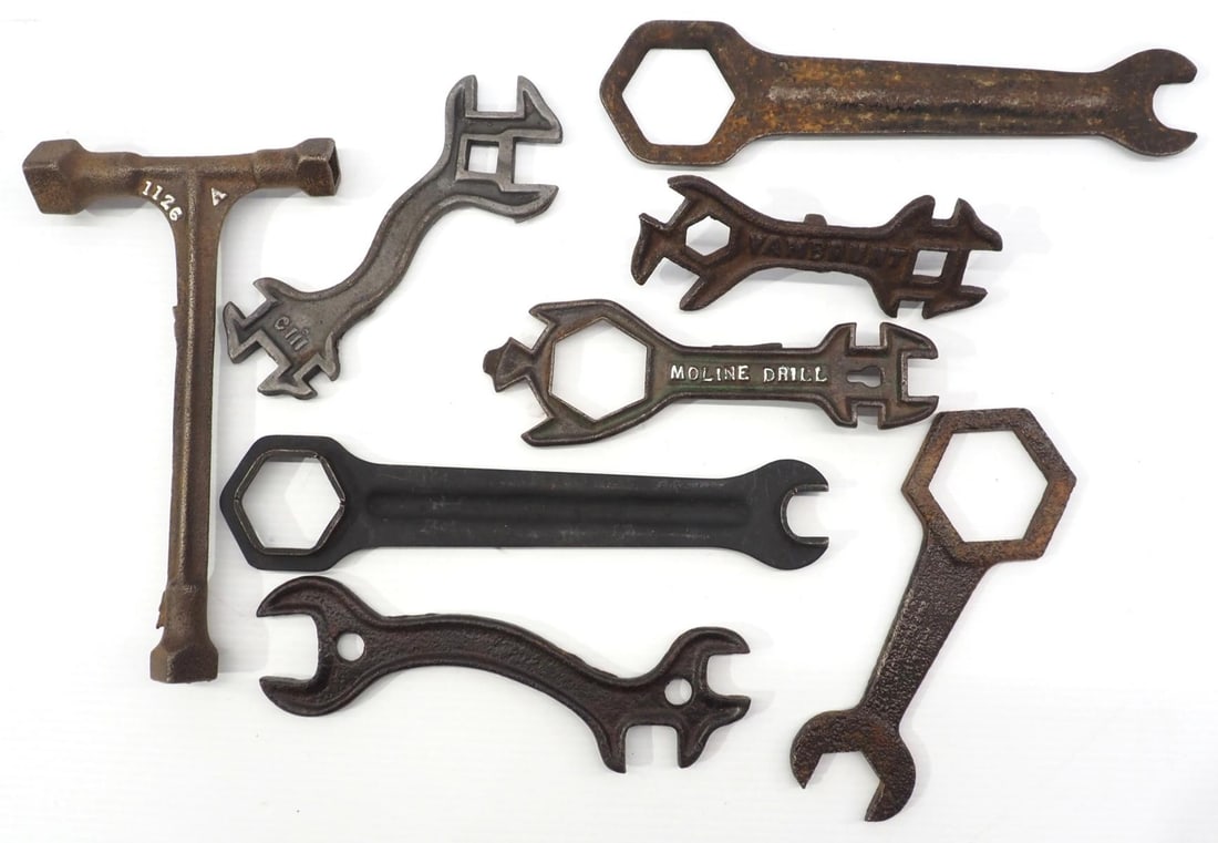 (8) Cast iron wrenches (1 of 1)