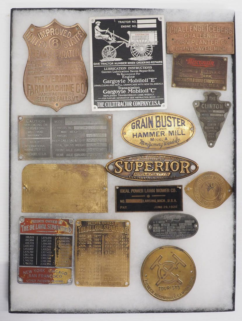 Assorted brass plates (1 of 3)