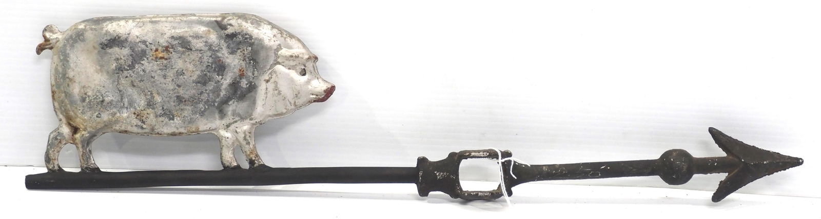 Pig-shaped weathervane with arrow (1 of 3)