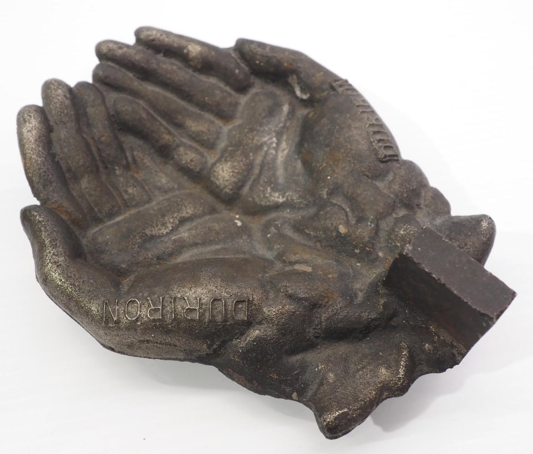 Receiving hands display marked Duriron: Receiving hands display marked Duriron, made from the duriron alloy, 7"x5.5"