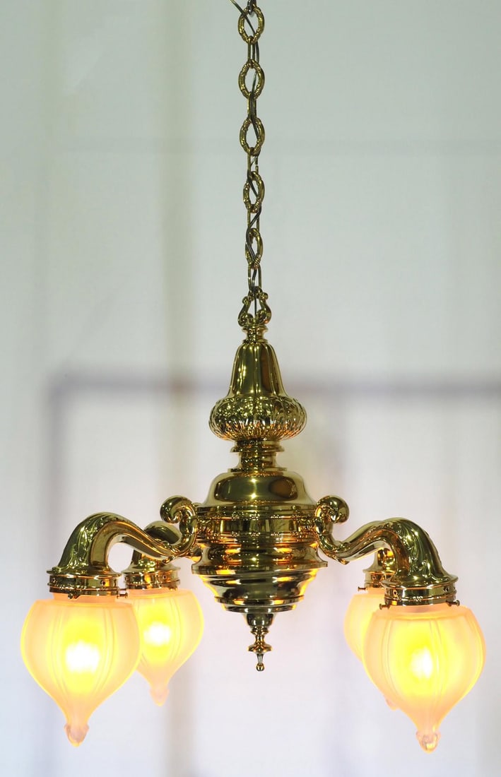 Exquisite Polished Brass 4-Arm Chandelier: Exquisite Polished Brass 4-Arm Chandelier with 4 Teardrop Satin Glass Shades Condition NOTICE! VERY IMPORTANT! Chupp Auctions is pleased to issue an opinion on any lot; the absence of a condition repo