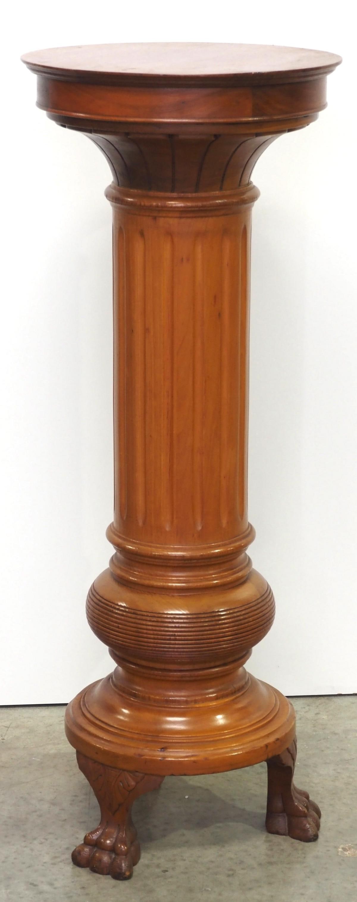 Victorian Mahogany or Birch Triple Claw Foot Fluted Pedestal: Victorian Mahogany or Birch Triple Claw Foot Fluted Pedestal Condition NOTICE! VERY IMPORTANT! Chupp Auctions is pleased to issue an opinion on any lot; the absence of a condition report does not indi