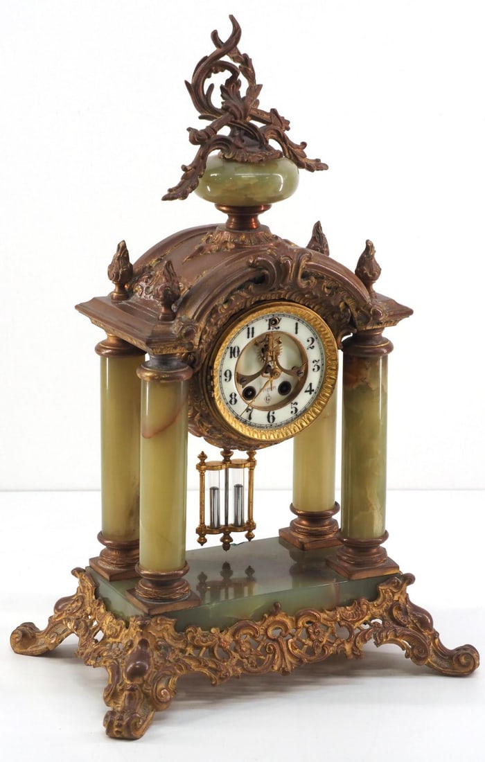 William L. Gilbert 'Tuscan' Model Mantle Clock with Mercury Pendulum (1 of 4)