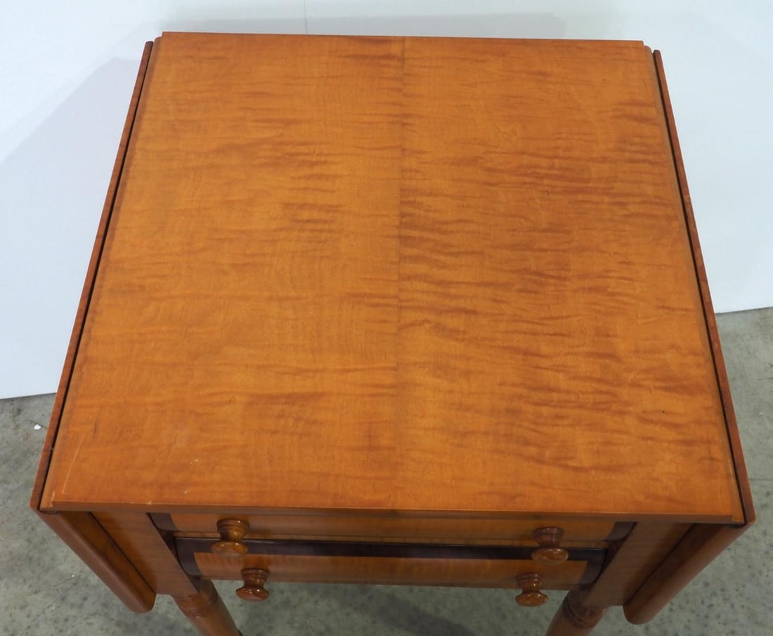 Tiger Maple Drop-Leaf Side Table - 3