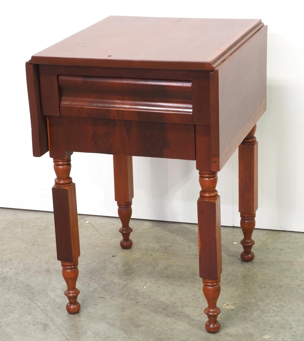 NY Leg Mahogany Drop-Leaf Side Table (1 of 5)