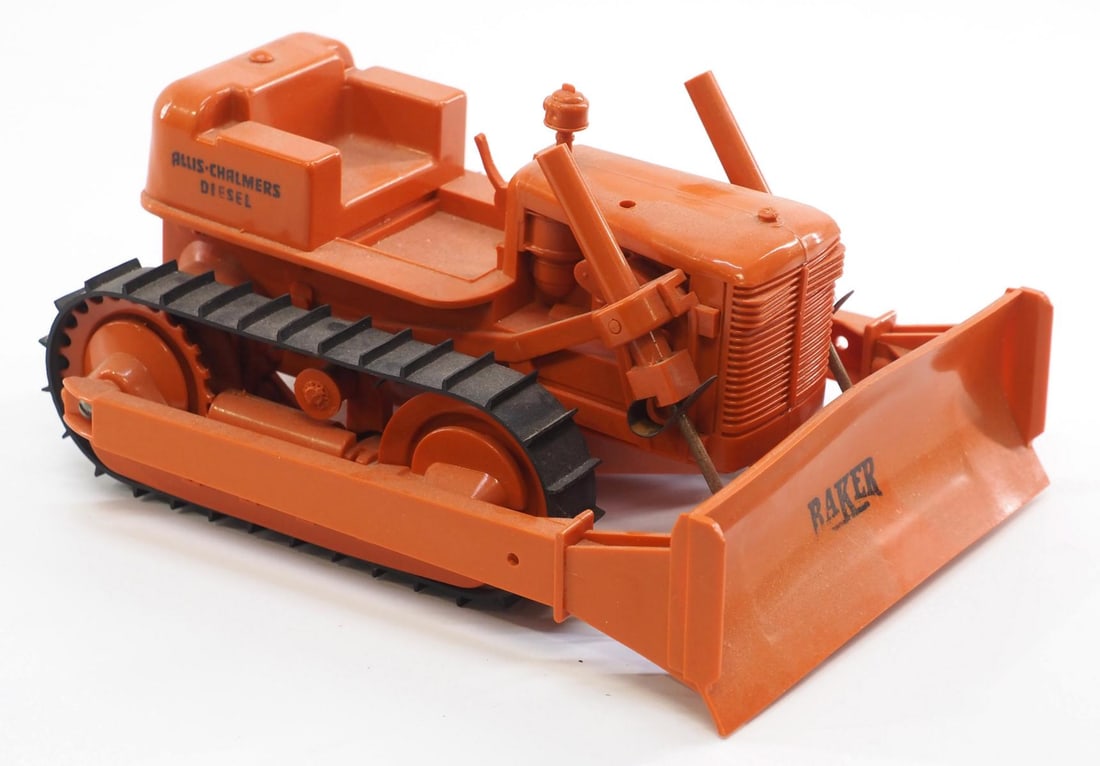 Allis-Chalmers diesel crawler with blade (1 of 3)