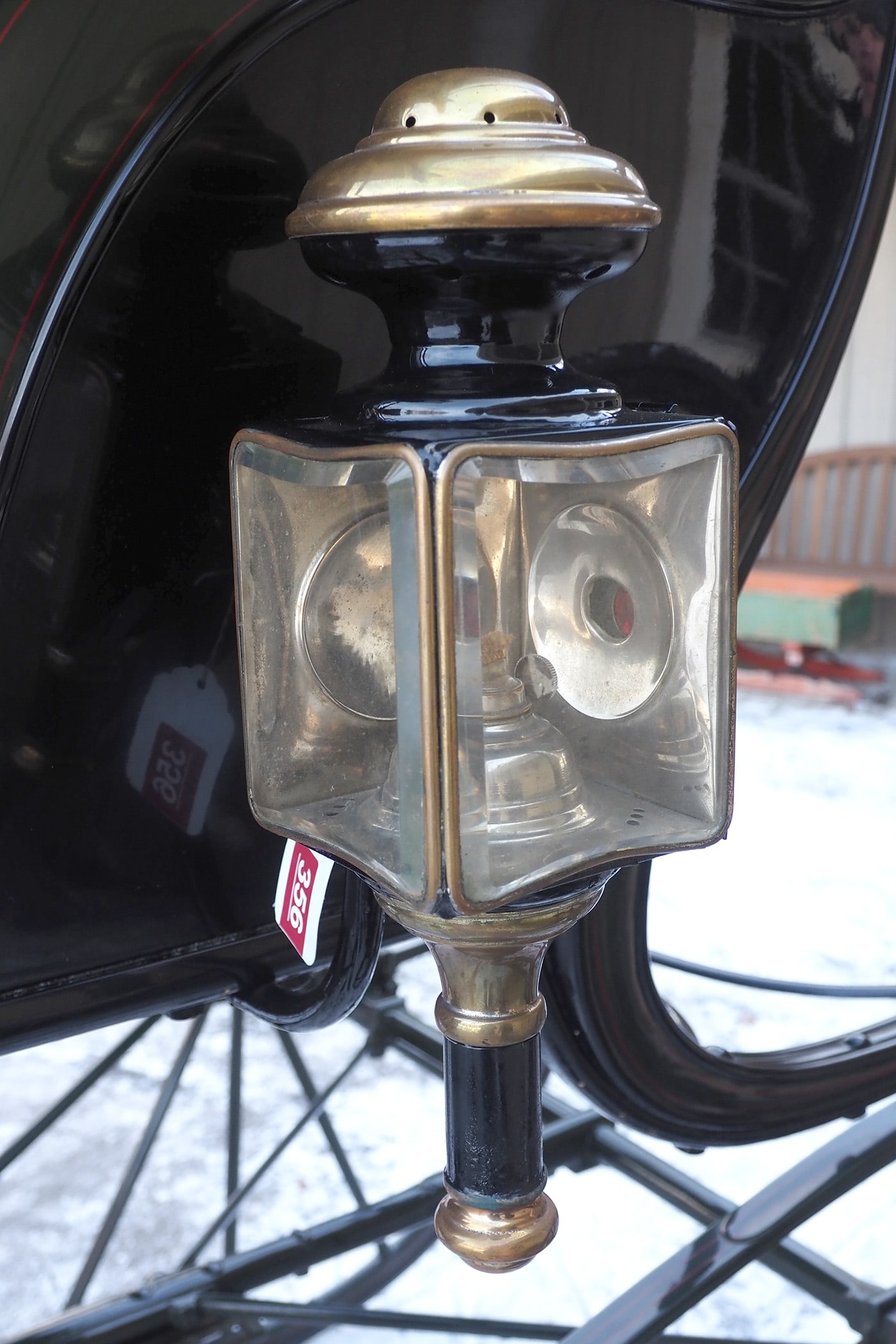 Pair of carriage lamps (1 of 2)