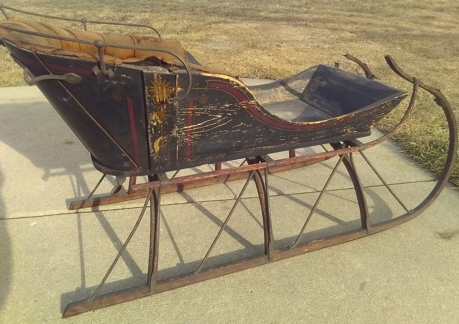 Sleigh with upholstered back (1 of 3)