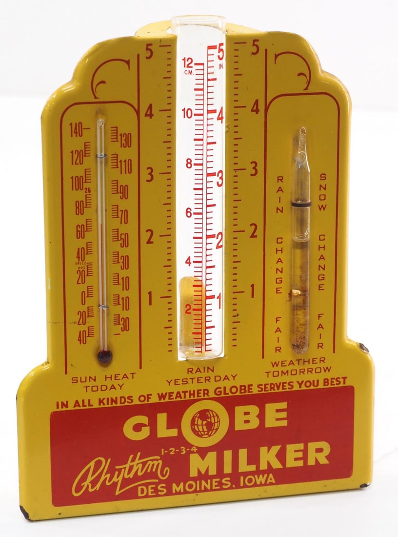 Globe Milker rain gauge: 6"x8" tin Globe Milker rain gauge - Very Good