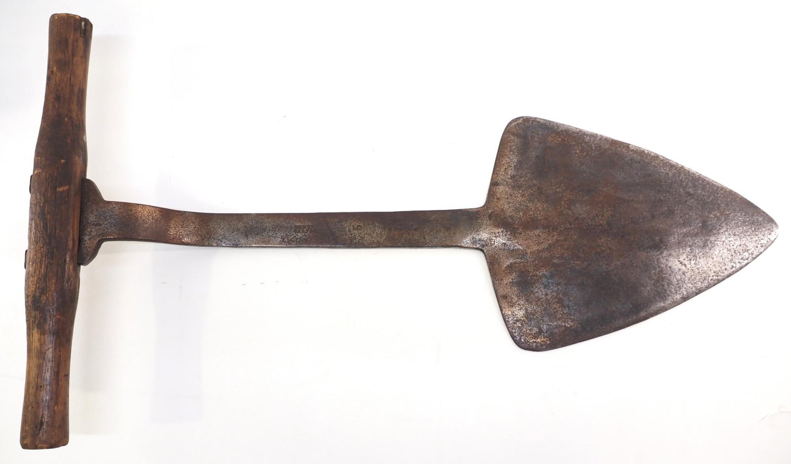 T-handle cast iron Henry Carter #5 spade tool (1 of 2)