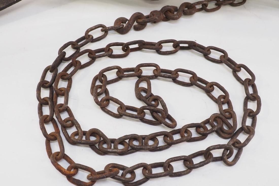 Blacksmith-made bear trap - 2