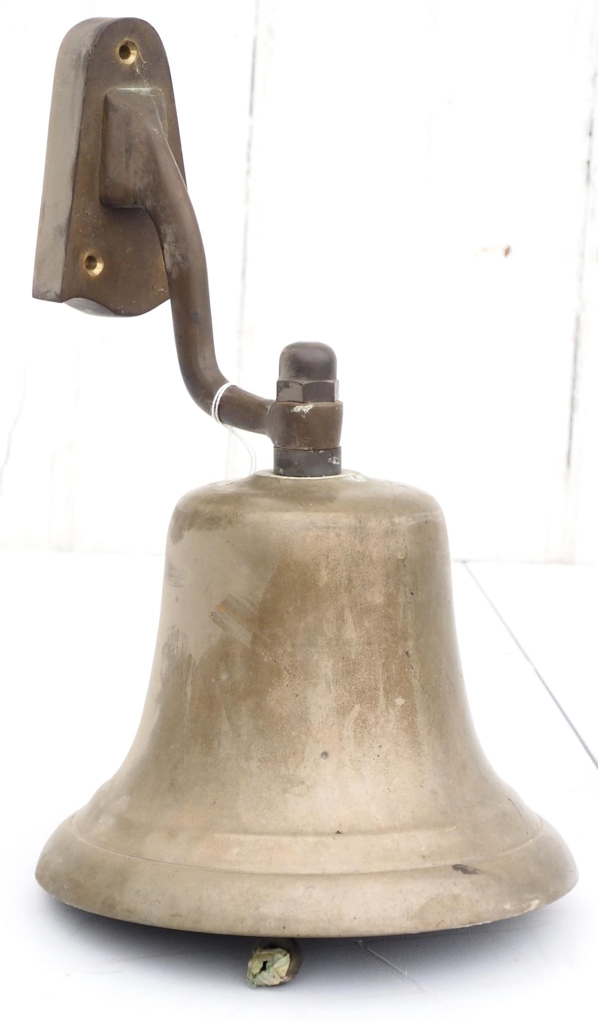 Brass wall-mount bell (1 of 3)