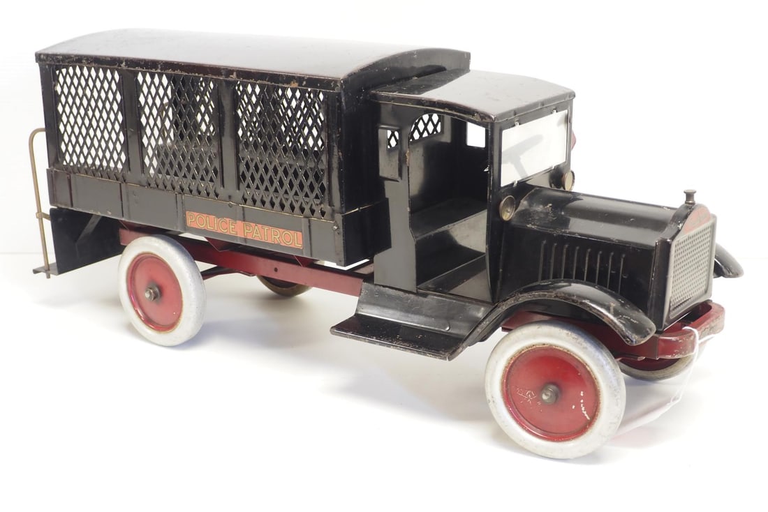 Keystone Police Patrol truck: Keystone Police Patrol pressed steel truck with original paint and labels, 28"L