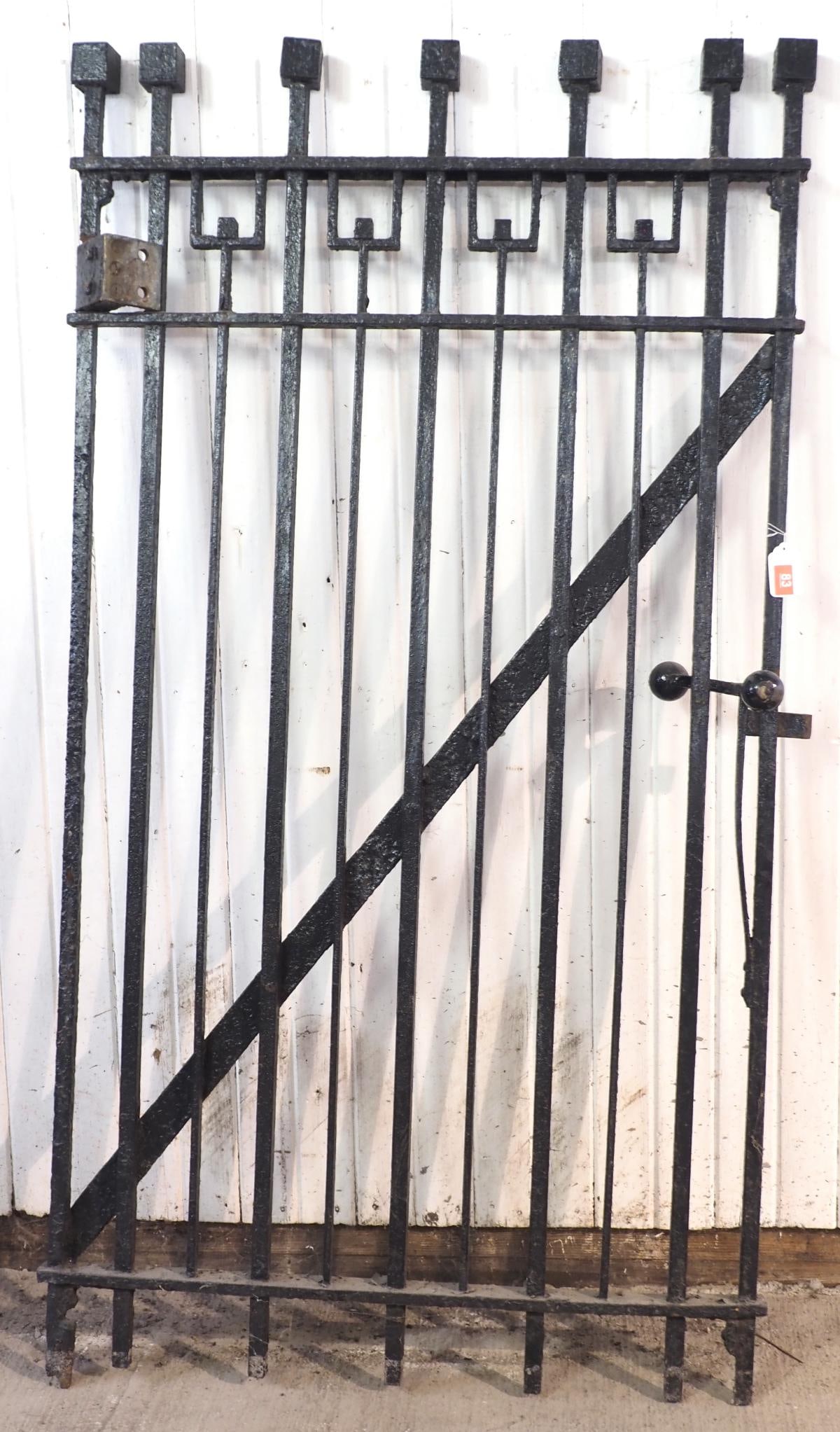 Cast iron fence gate: Cast iron fence gate, 37"W x 71"H * * NOT ELIGIBLE FOR IN-HOUSE SHIPPING. Please contact the auction house for transport options and additional details. Items must be picked up within 10 business