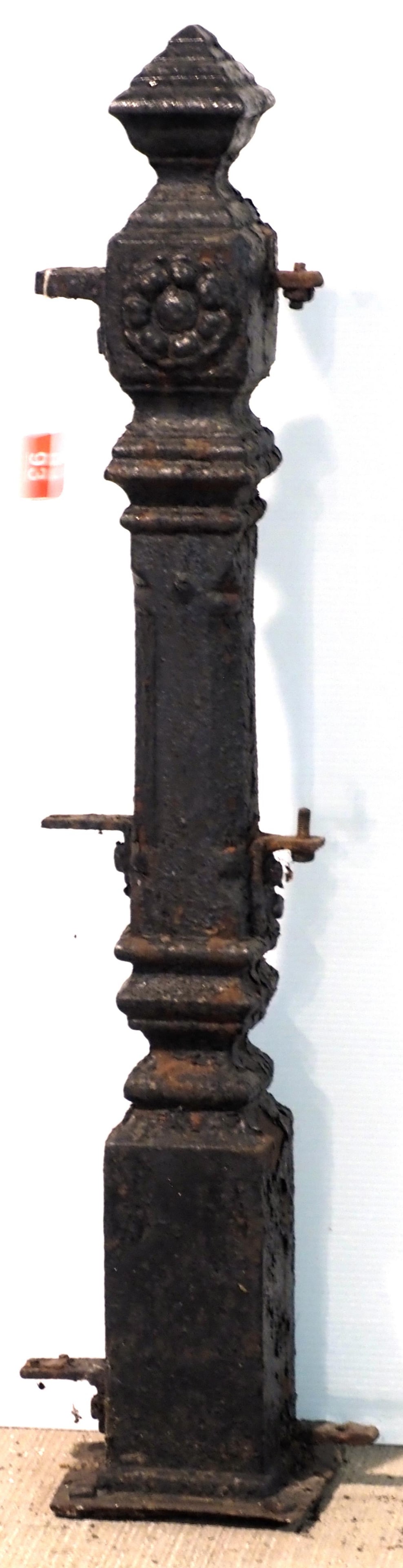 Ornate cast iron fence post: Ornate cast iron fence post, 36"H - base has chips * * NOT ELIGIBLE FOR IN-HOUSE SHIPPING. Please contact the auction house for transport options and additional details. Items must be picked up within