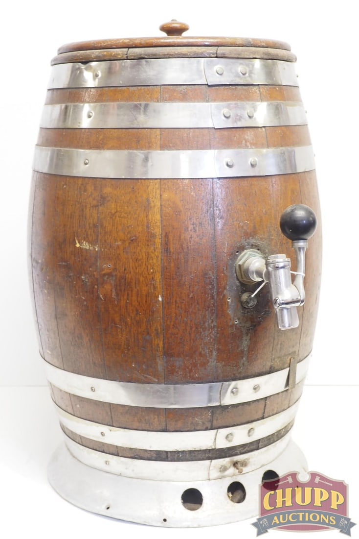 Boweys Root Beer wooden dispenser barrel (1 of 3)