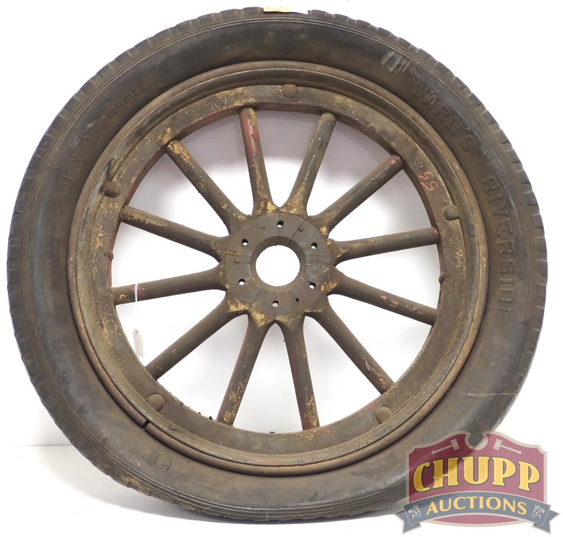 Wooden spoke rim with rubber tire: Wooden spoke rim with rubber tire with Stanweld bracket