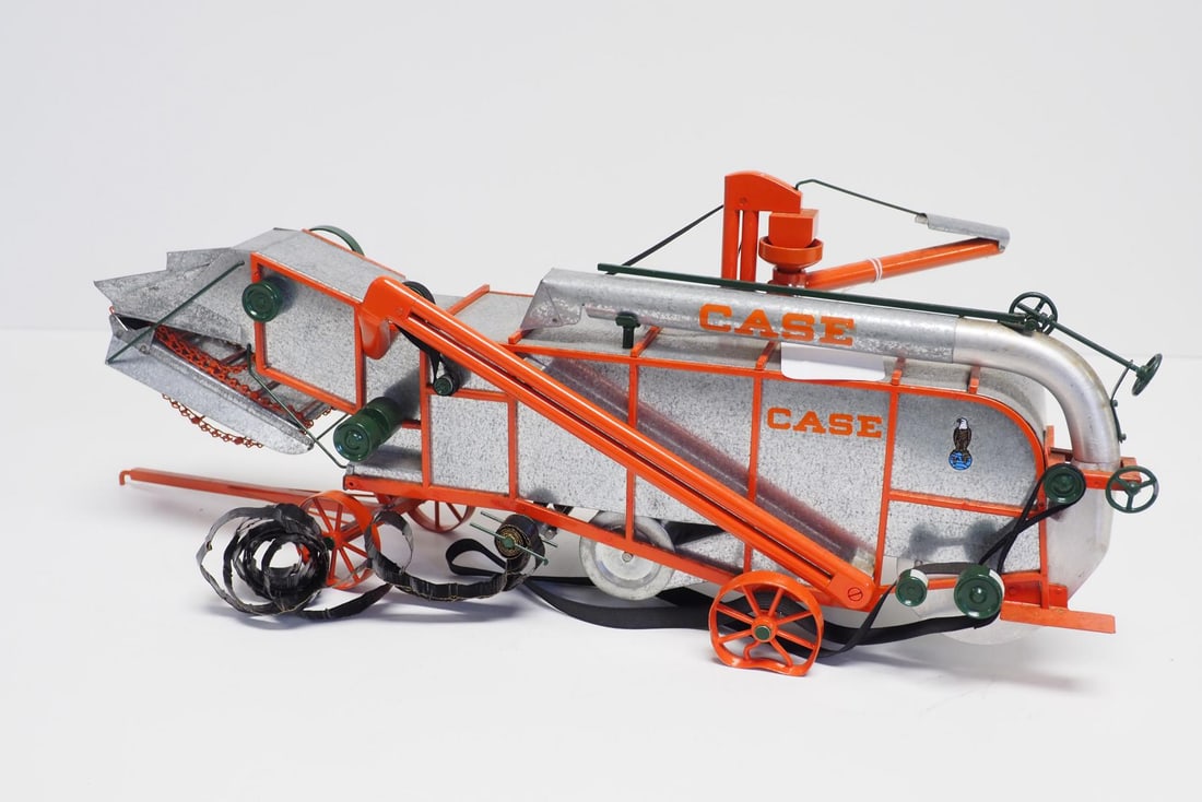 Custom Case threshing machine scale model - 2