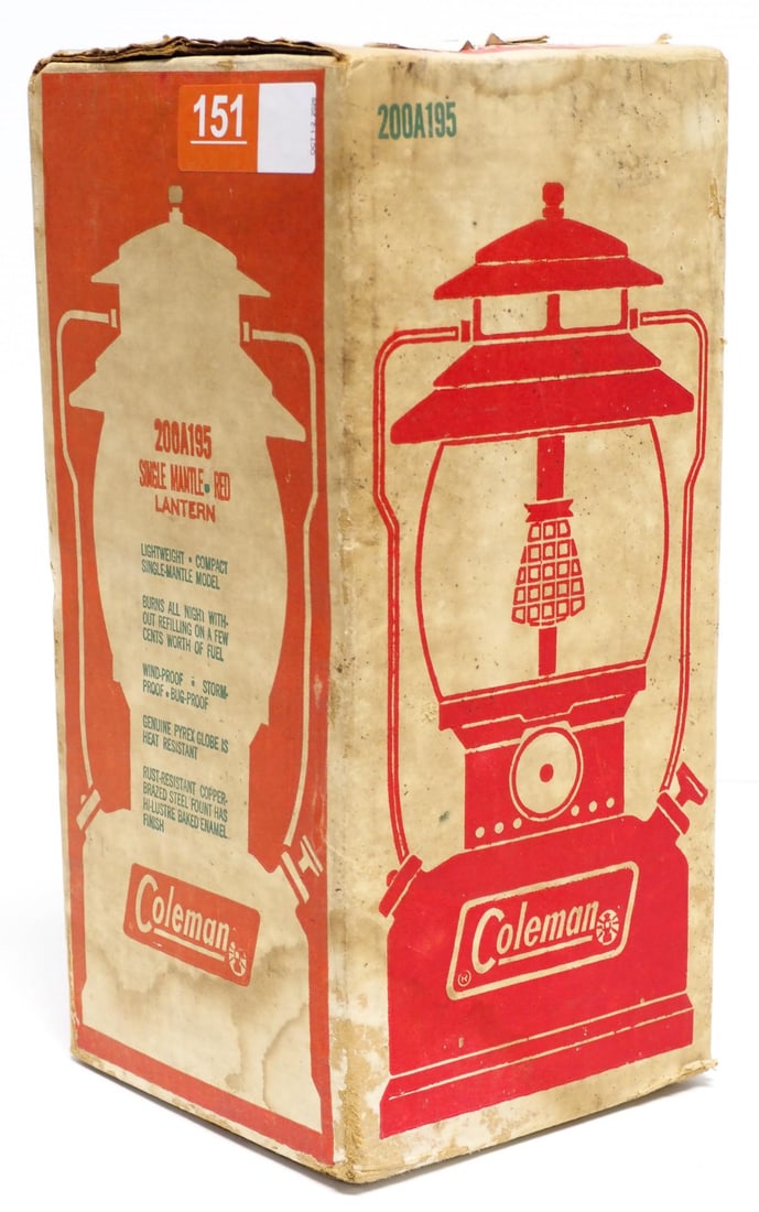 NIB Coleman 200A red gas lantern (1 of 3)