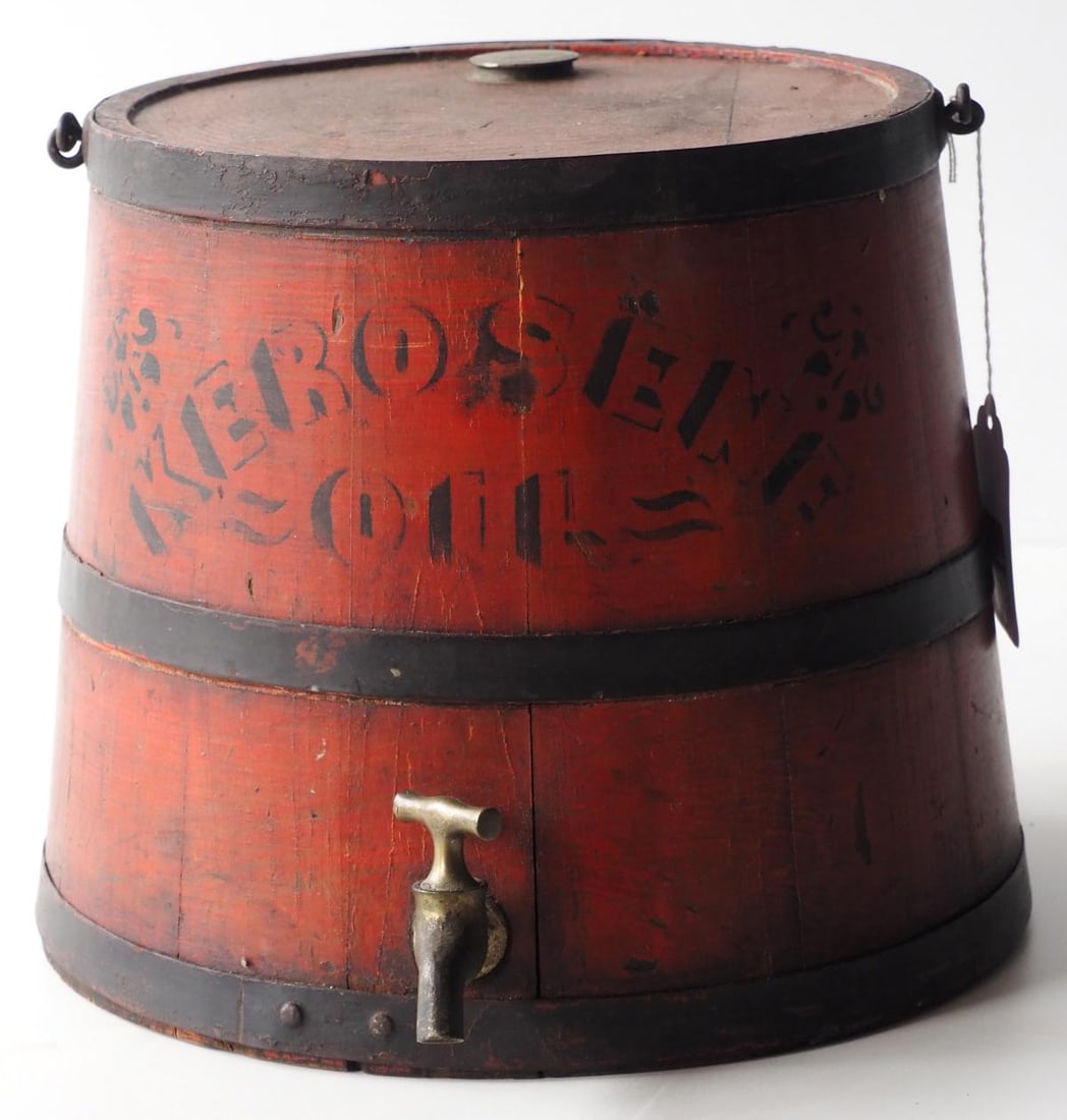 2-gallon wooden Kerosene Oil bucket (1 of 3)