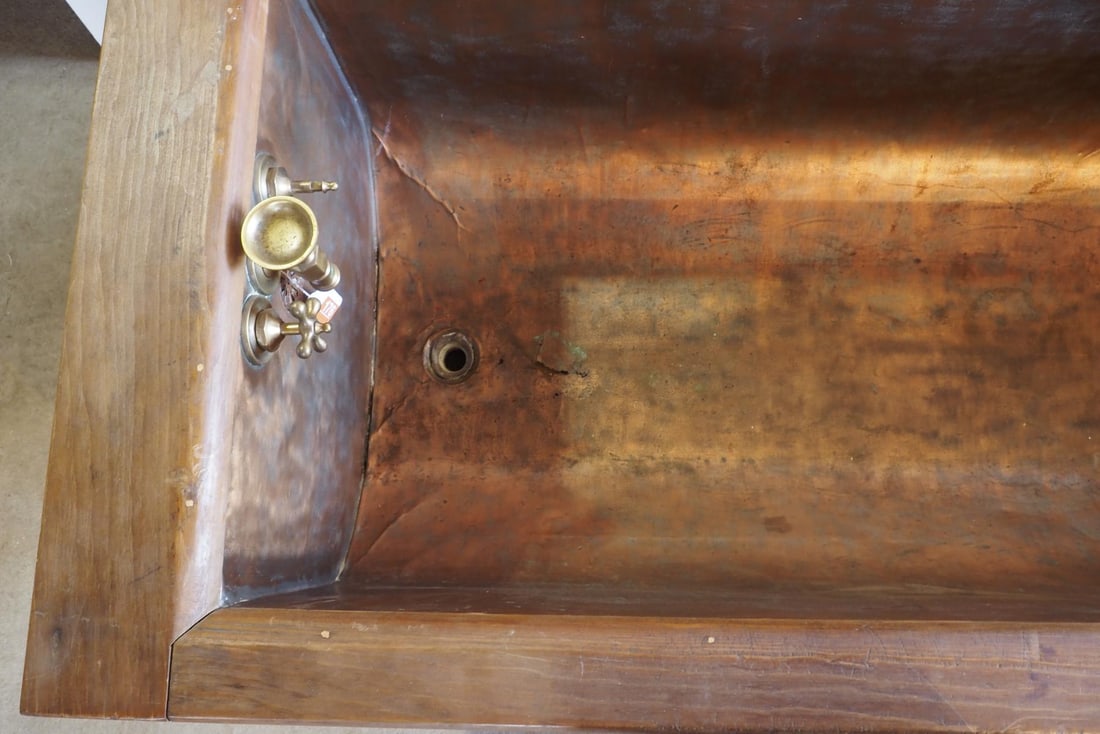 Copper bathtub - 4