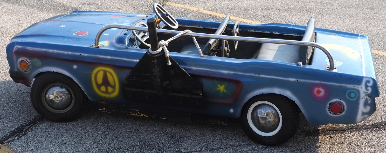 Mustang 4-passenger carnival ride car: Mustang 4-passenger carnival ride car, fiberglass body, 80"L x 32"W - Fair * * NOT ELIGIBLE FOR IN-HOUSE SHIPPING. Please contact the auction house for transport options and additional