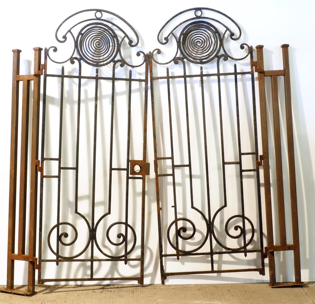 Ornate cast iron double-door 60' gate: Ornate cast iron double-door 60" gate, each piece 80"H with 9" section on sides * * NOT ELIGIBLE FOR IN-HOUSE SHIPPING. Please contact the auction house for transport options and additional details.