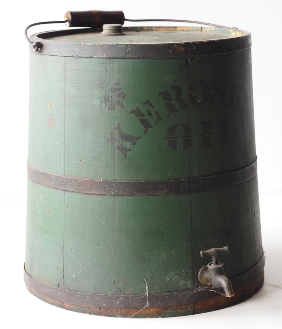 5-gallon wooden Kerosene Oil bucket: 5-gallon wooden Kerosene Oil bucket with spigot and very good original paint and stenciling