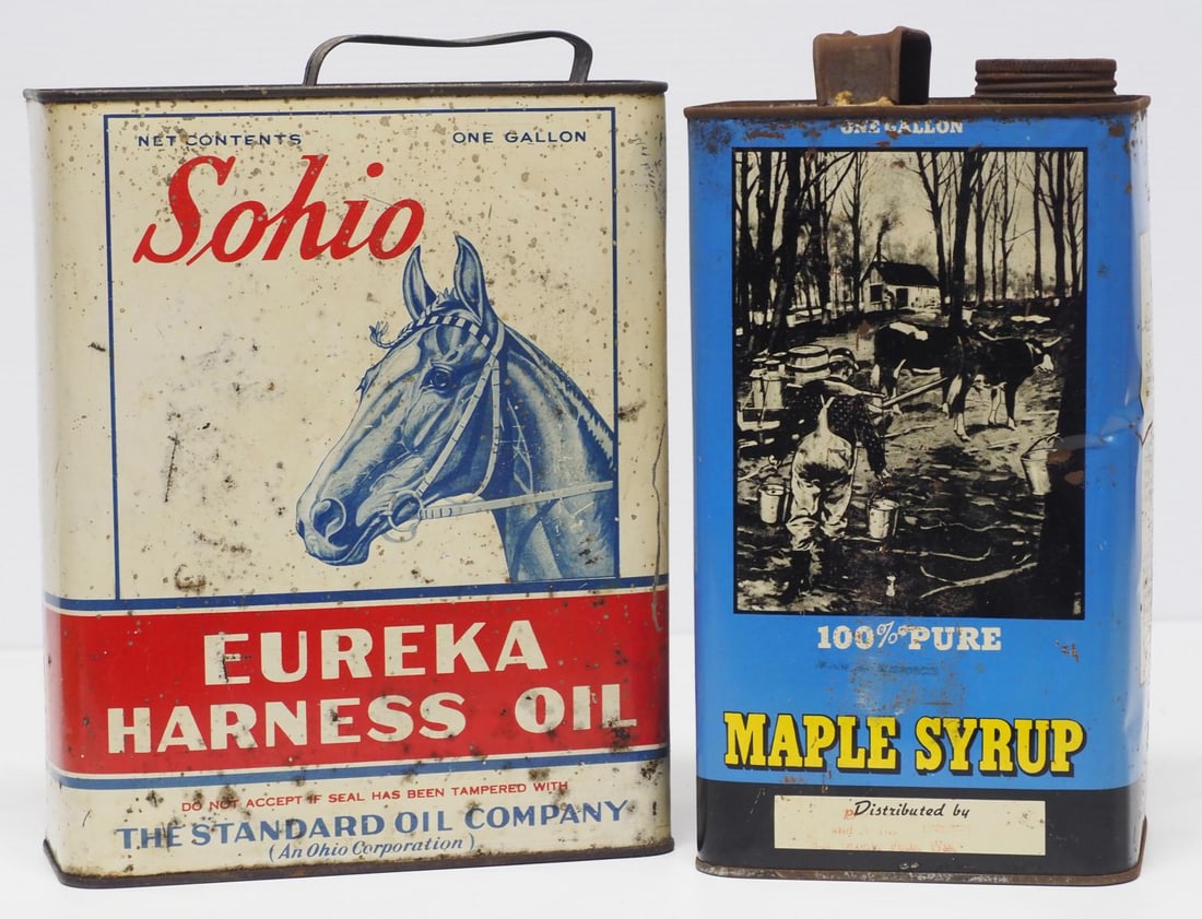 1-gallon Sohio Eureka Harness Oil tin (1 of 2)